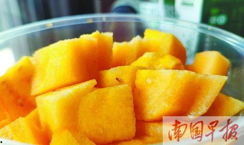 南宁小伙吃瓜视频,一场接地气的美食盛宴