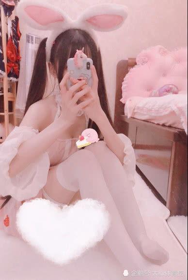 吃瓜蔡萝莉,从吃瓜到走红背后的故事